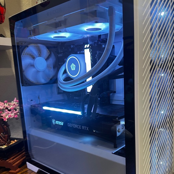 Custom Built Gaming Computer - Picture 3 of 4